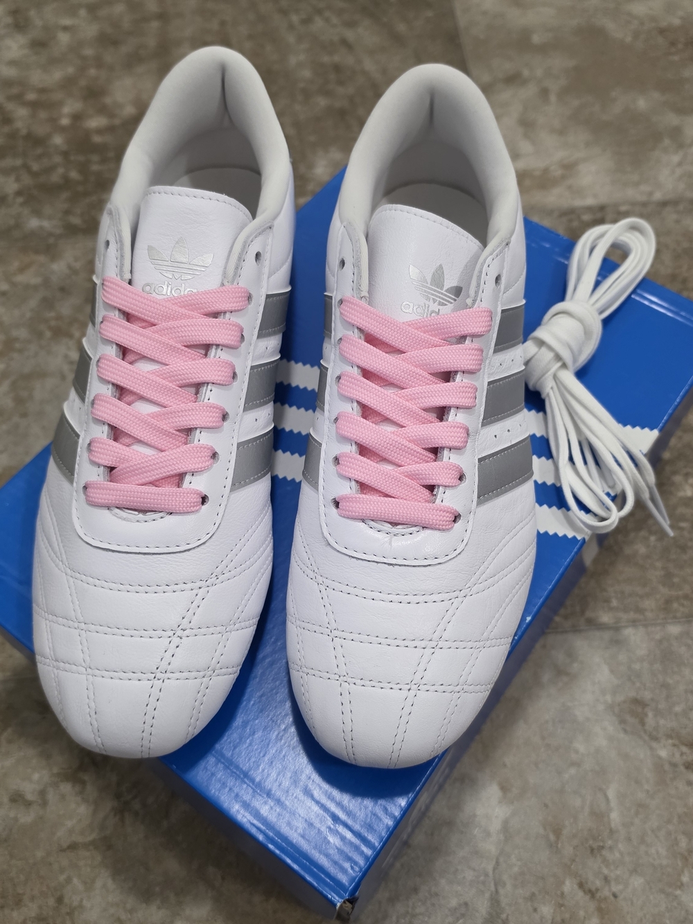 Adidas Taekwondo Lace Sneakers / W9.5